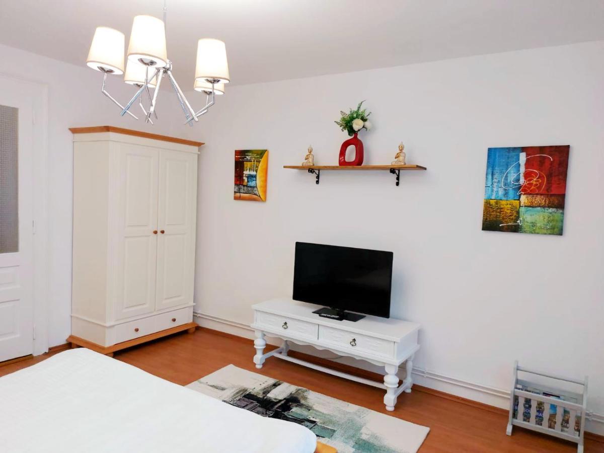 Apartament Casa Dusa - Apartament Crisstina Braszów Zewnętrze zdjęcie