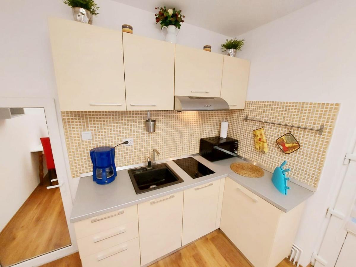 Apartament Casa Dusa - Apartament Crisstina Braszów Zewnętrze zdjęcie